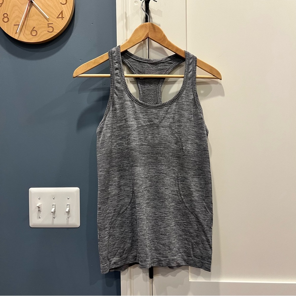 Lululemon Swiftly Racerback Tank Gray Size 8